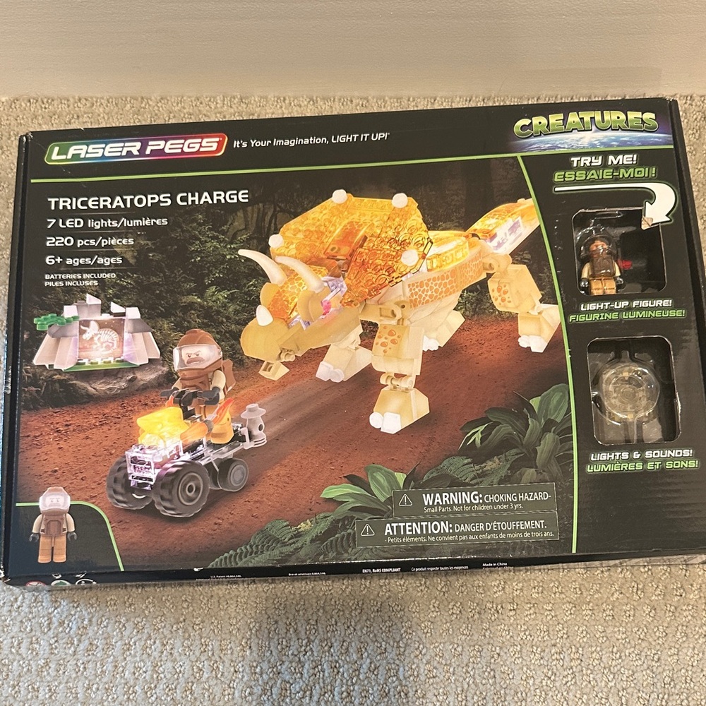 Triceratops Charge Building Set - New!!! Never Opened!!